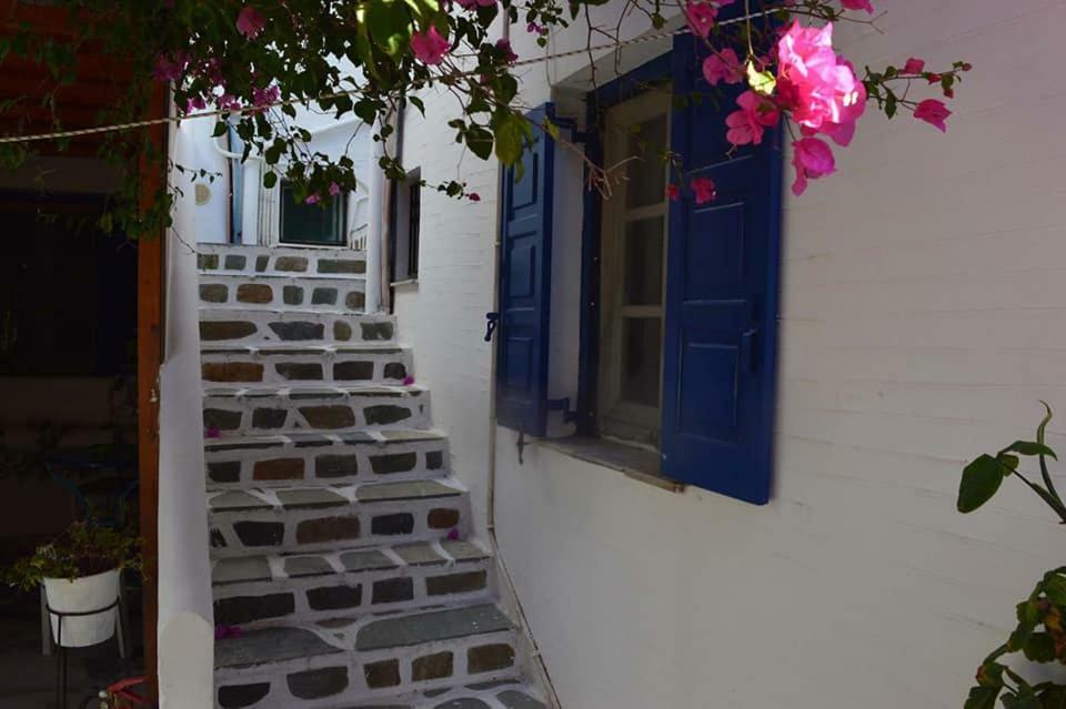 Aposperitis Rooms & Apartments Кинион Экстерьер фото