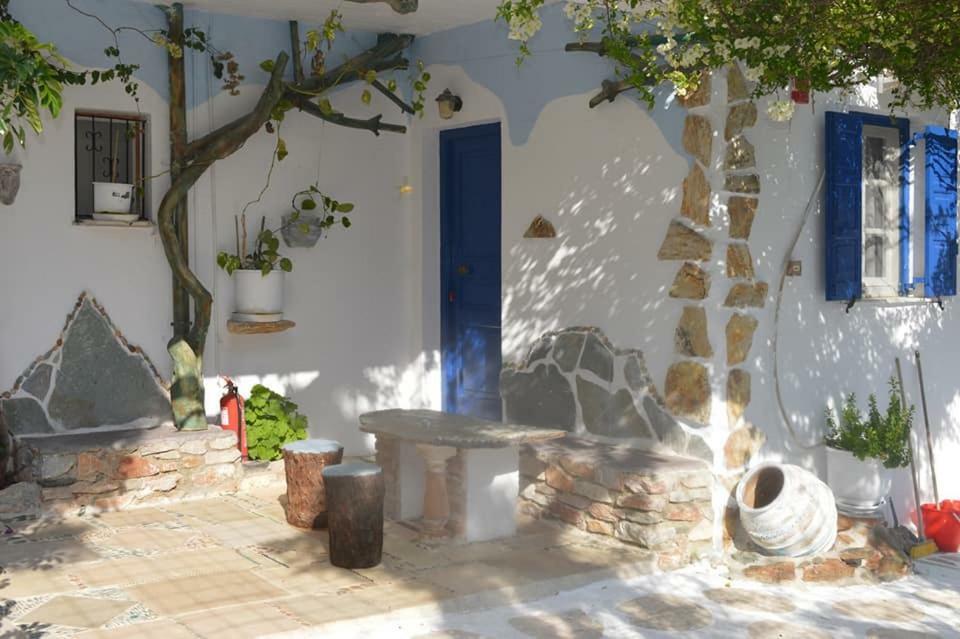 Aposperitis Rooms & Apartments Кинион Экстерьер фото